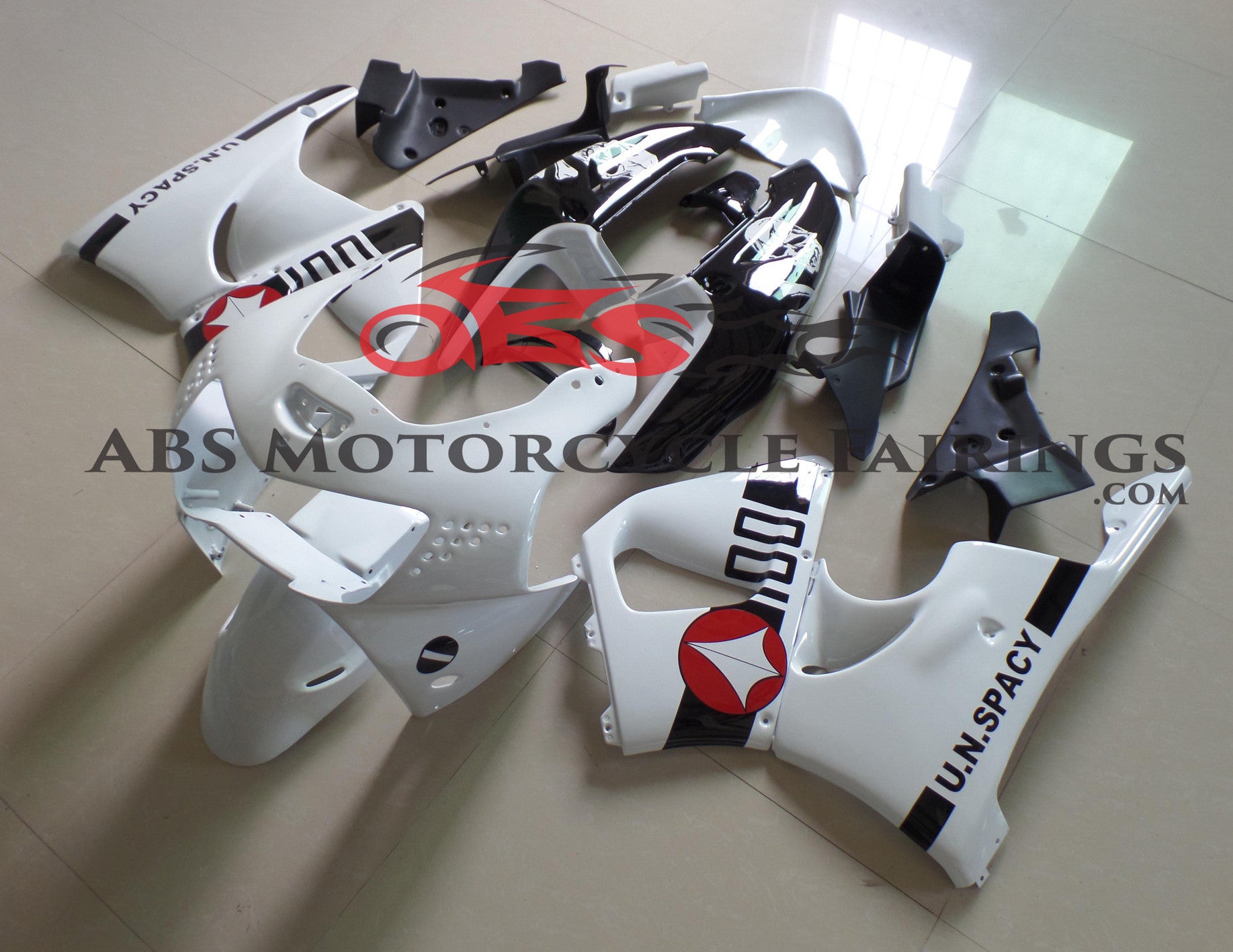 Honda CBR900RR Fairings (1998-1999) White, Black, Red, Skulls from KingsMotorcycleFairings.com