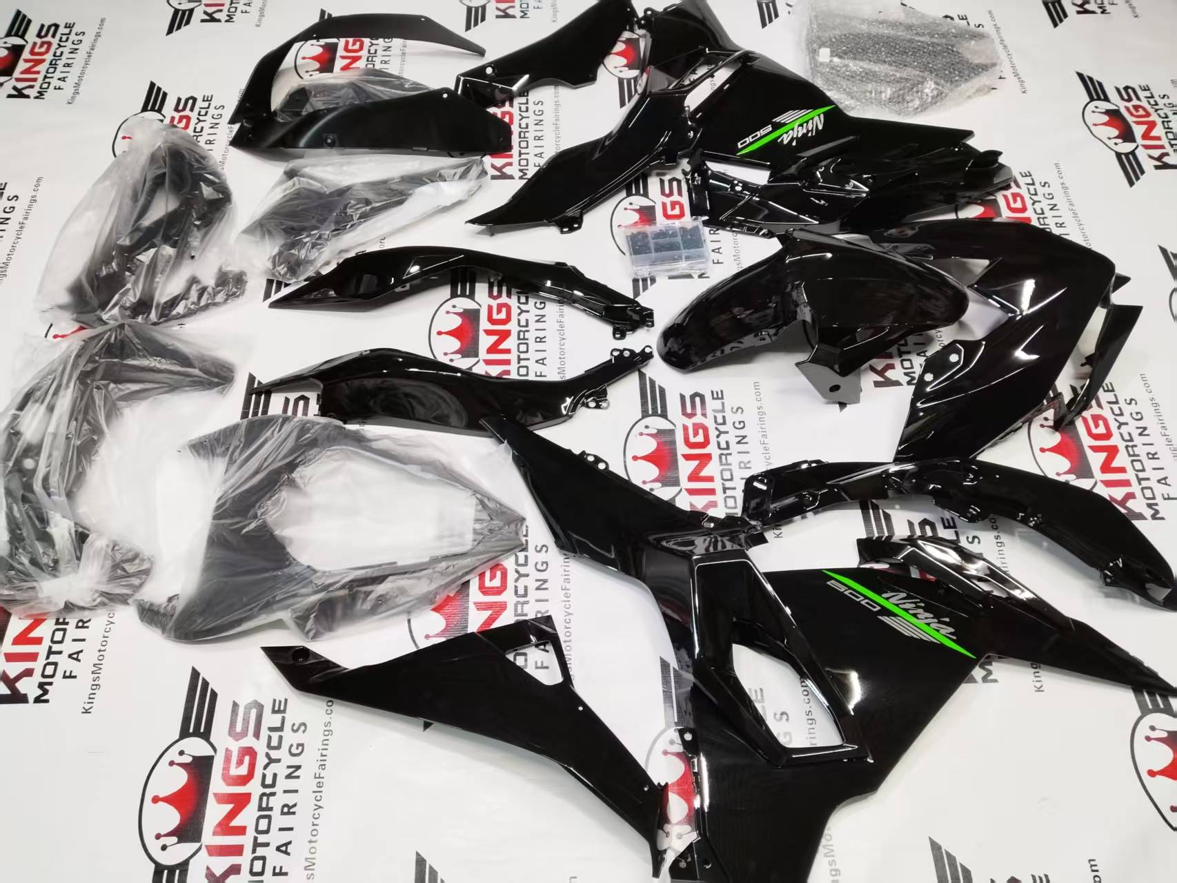 Kawasaki Ninja 500 Fairing Set (2024-2025) Black, Green, White by KingsMotorcycleFairings.com