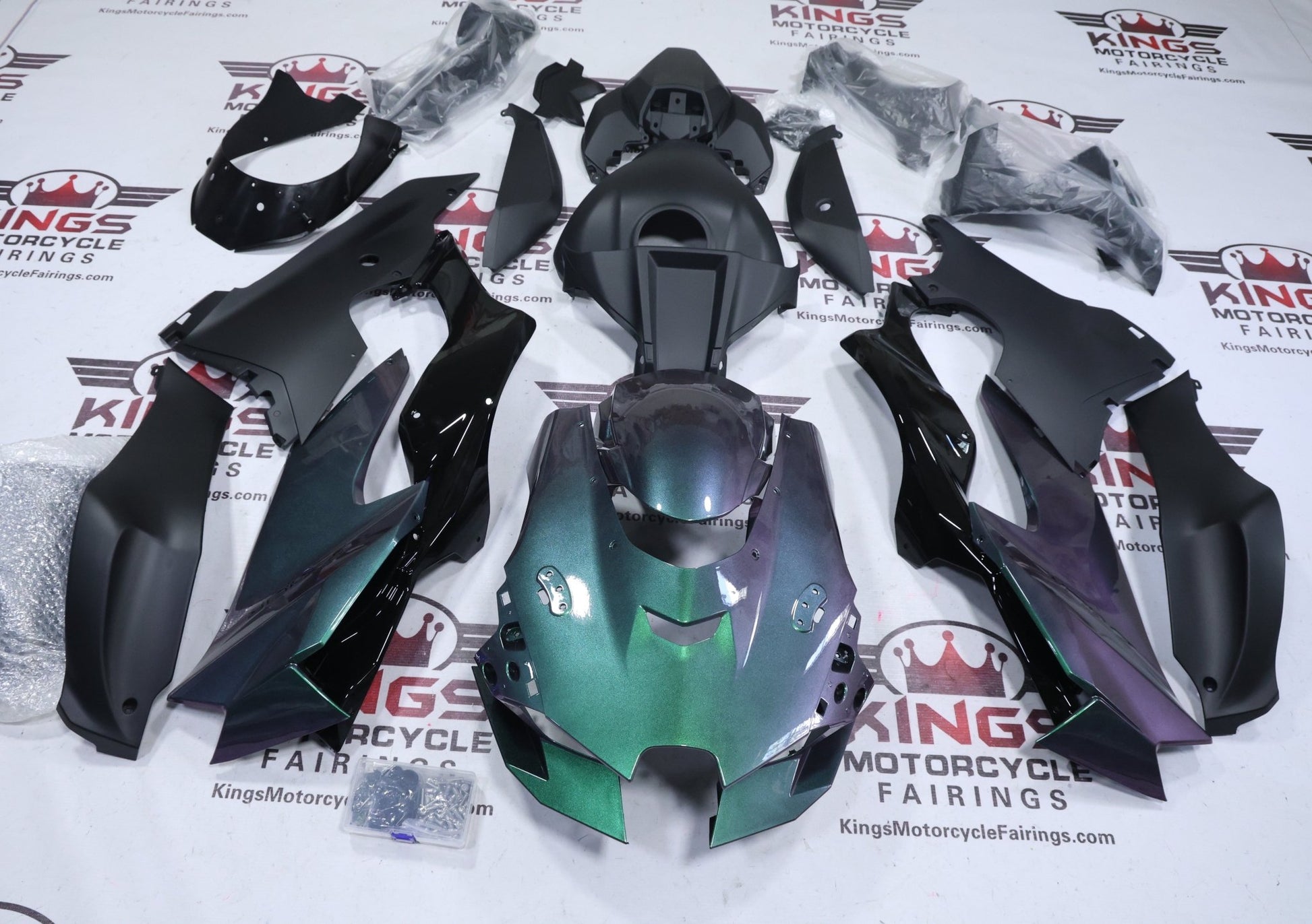 Kawasaki Ninja ZX-10R Fairings (2021-2025) Chameleon Green, Purple, Matte Black at KingsMotorcycleFairings.com
