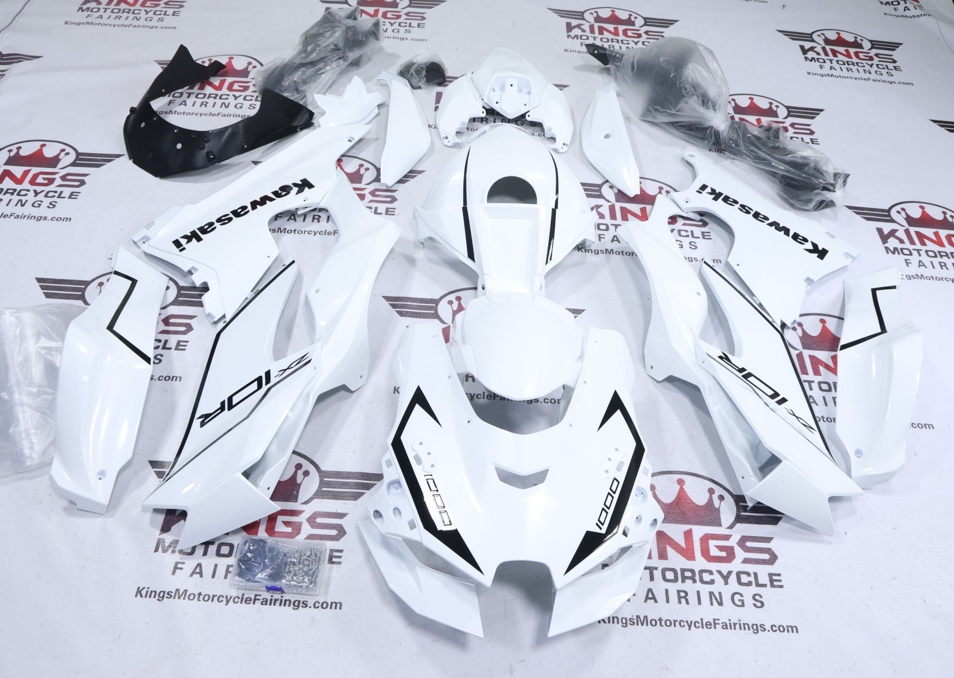 Kawasaki Ninja ZX10R Fairings (2021-2025) Metallic White, Black Stripe at KingsMotorcycleFairings.com