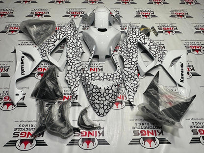Kawasaki ZX6R 636 Fairing Set (2013-2018) White, Black Moroccan Star at KingsMotorcycleFairings.com