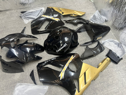 Kawasaki Ninja ZX12R Fairings (2000-2001) Gloss Black, Gold at KingsMotorcycleFairings.com