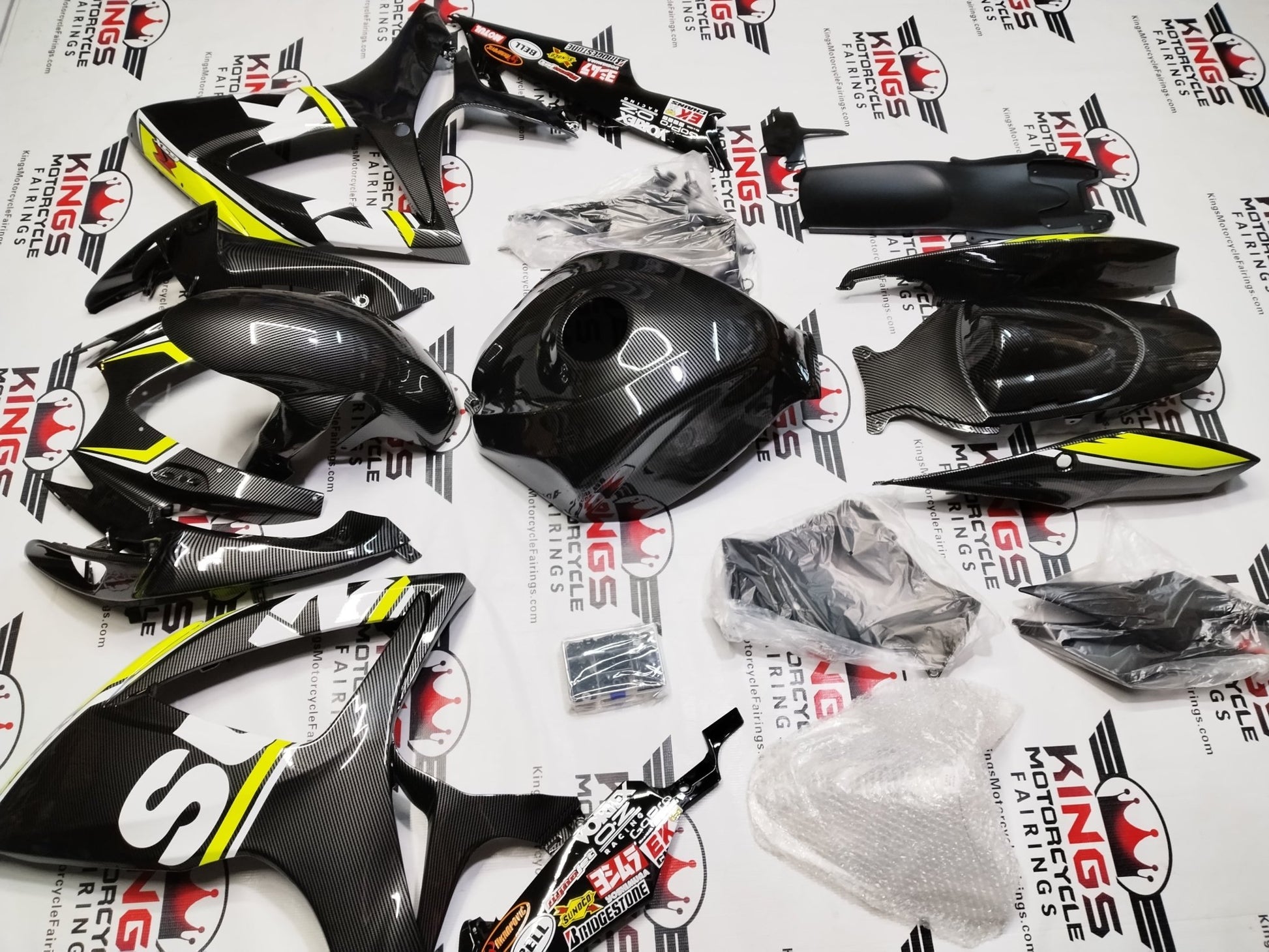 SUZUKI GSXR600 FAIRING KIT (2006-2007) FAUX CARBON FIBER, WHITE, NEON YELLOW at KingsMotorcycleFairings.com