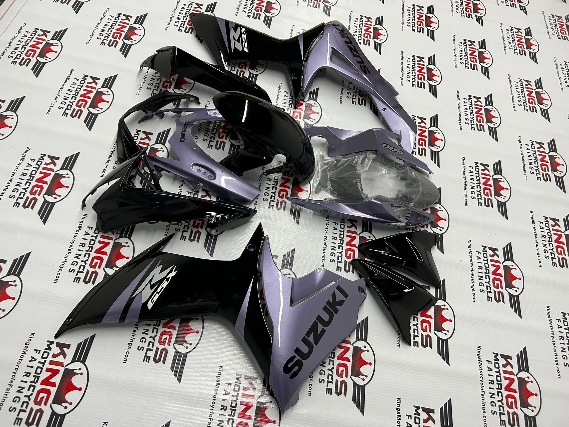 Suzuki GSX-R 600 Fairing Kit (2025-2026) Black, Gray at KingsMotorcycleFairings.com