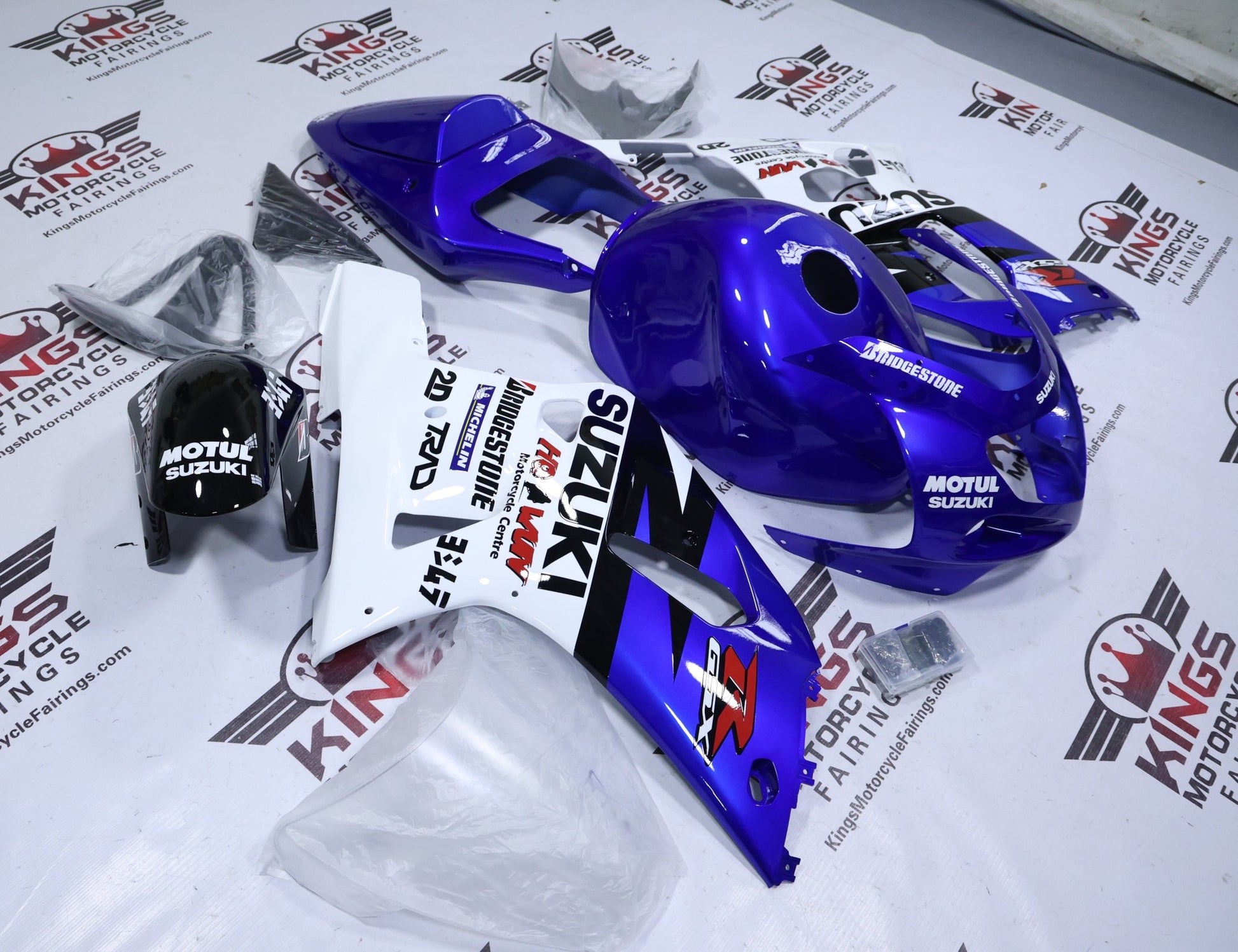 Suzuki GSX-R600 Fairings (2000-2003) Blue, White, Black, Red from KingsMotorcycleFairings.com