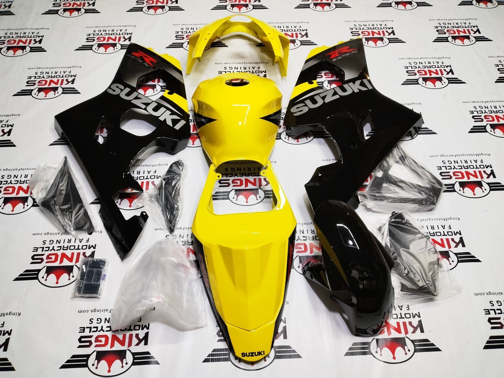 Suzuki GSX-R750 Fairings (2004-2005) Yellow, Silver, Black at KingsMotorcycleFairings.com