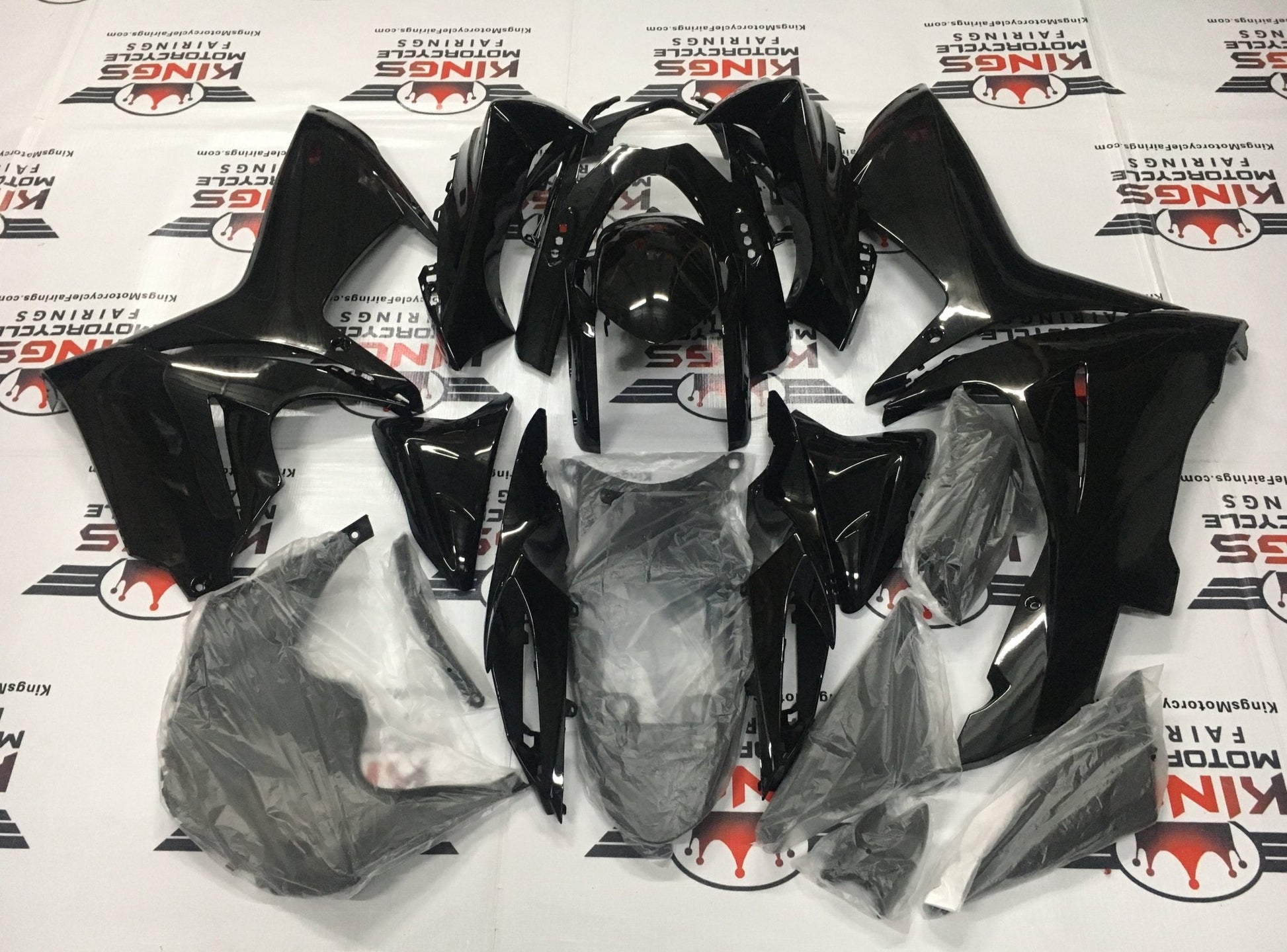 Suzuki GSX-R750 Fairings (2025-2026) Gloss Black at KingsMotorcycleFairings.com