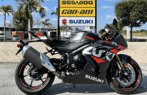 Suzuki GSXR1000 Fairing Set (2017-2025) Matte Black, Red, Silver at KingsMotorcycleFairings.com