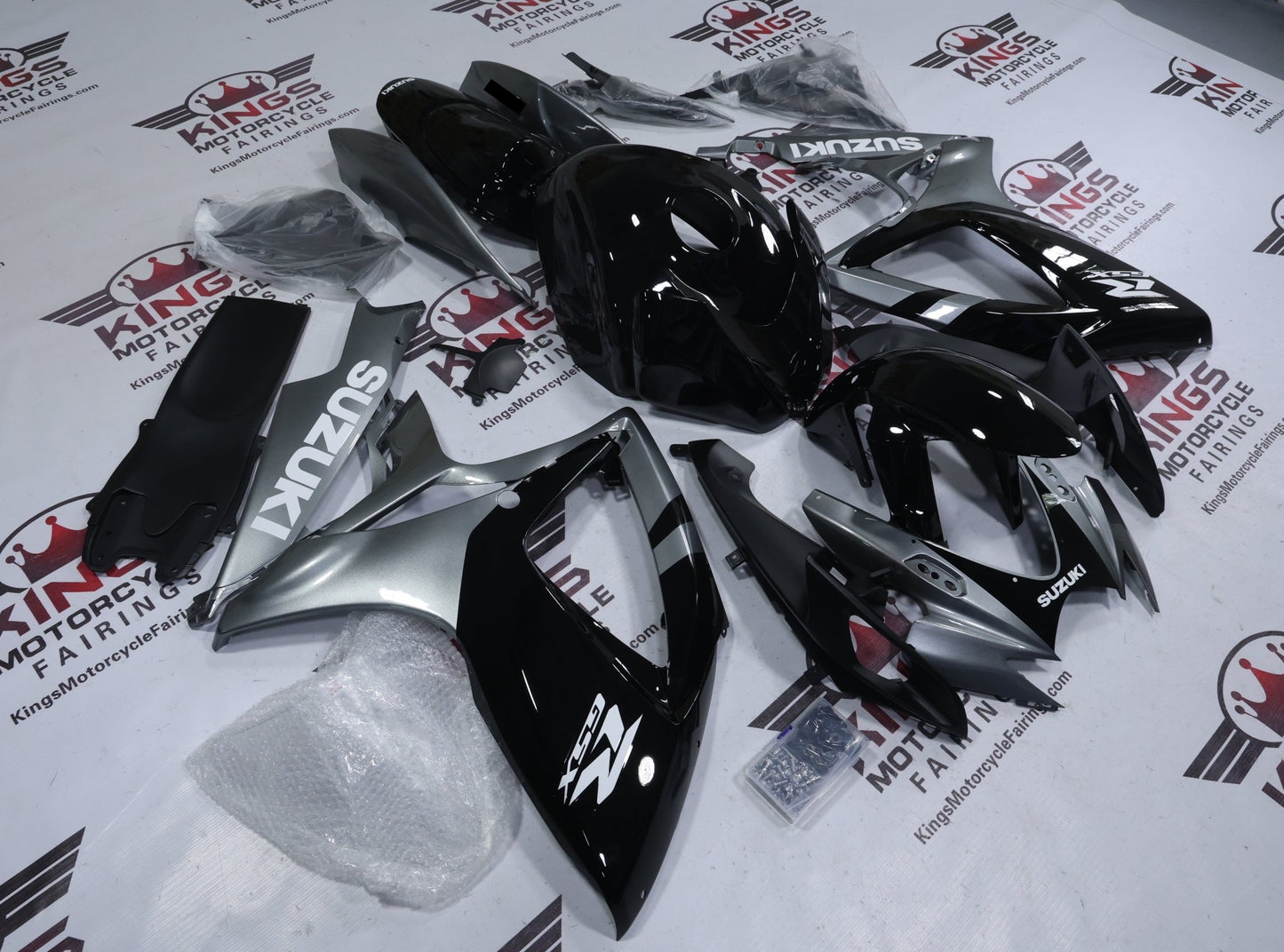 Suzuki GSXR600 Fairing Kit (2006-2007) Black, Silver, White from KingsMotorcycleFairings.com