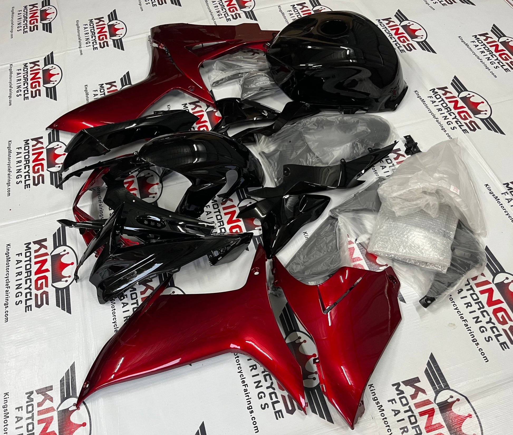 Suzuki GSXR600 Fairing Kit (2025-2026) Black, Candy Red at KingsMotorcycleFairings.com