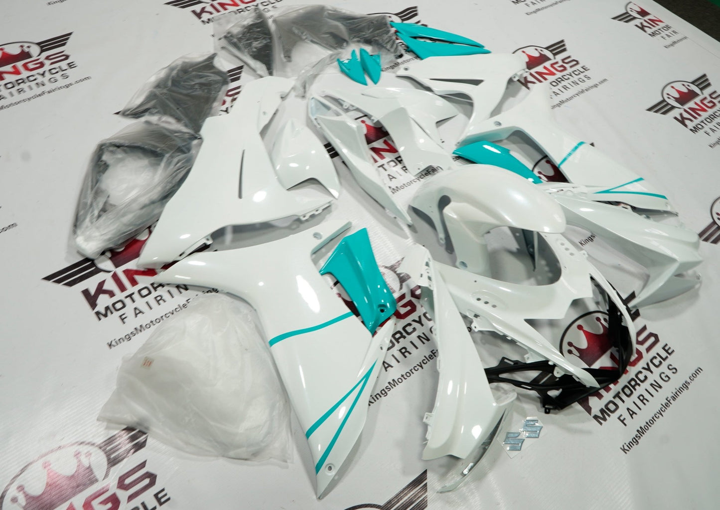 Suzuki GSXR600 Fairing Kit (2025-2026) White, Mint Green at KingsMotorcycleFairings.com