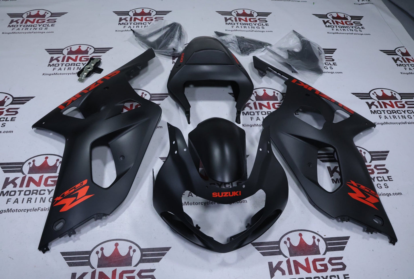 Suzuki GSXR600 Fairings (2000-2003) Matte Black, Matte Red from KingsMotorcycleFairings.com