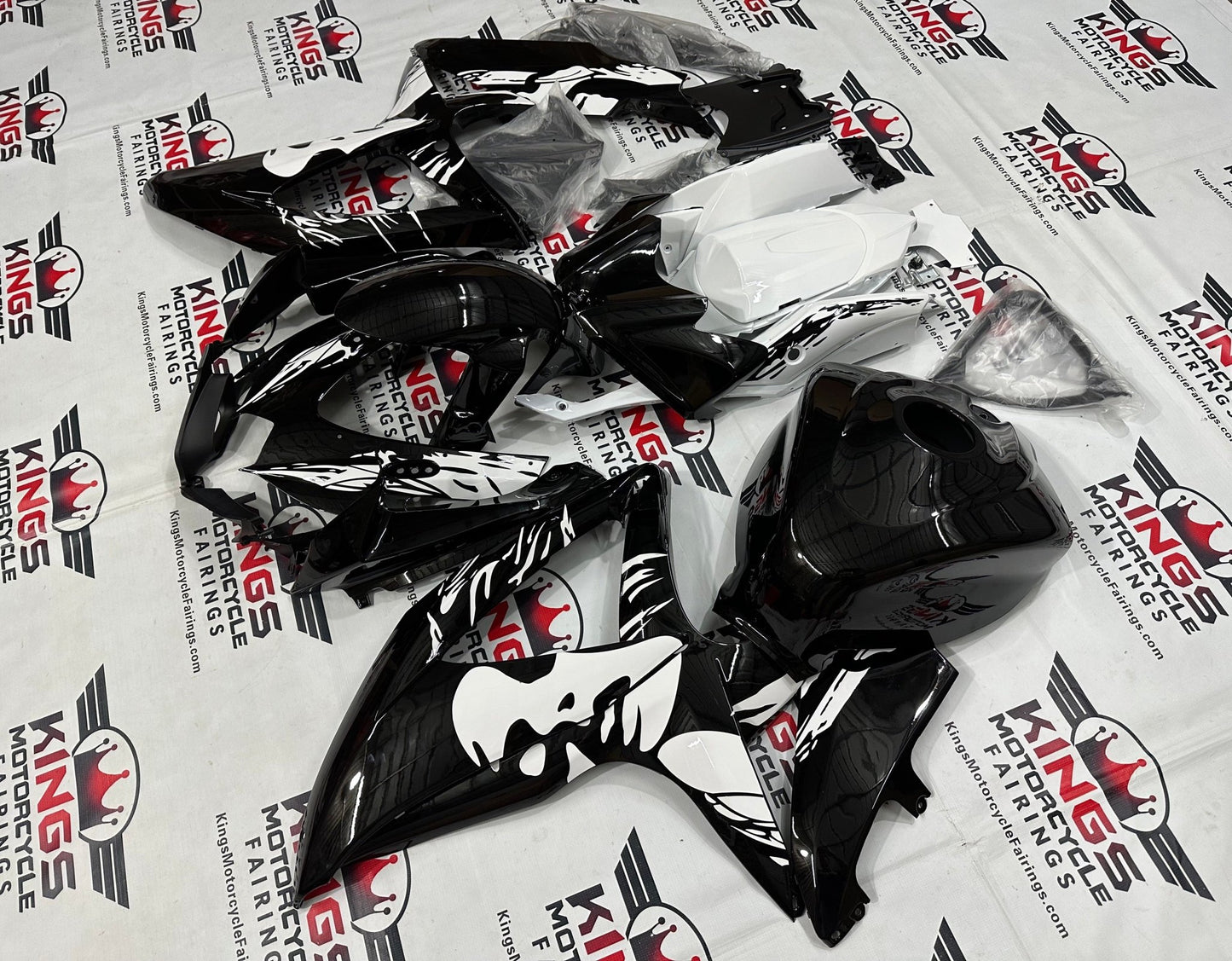 Suzuki GSXR600 Fairings (2008-2010) Black, White, Leyla from KingsMotorcycleFairings.com