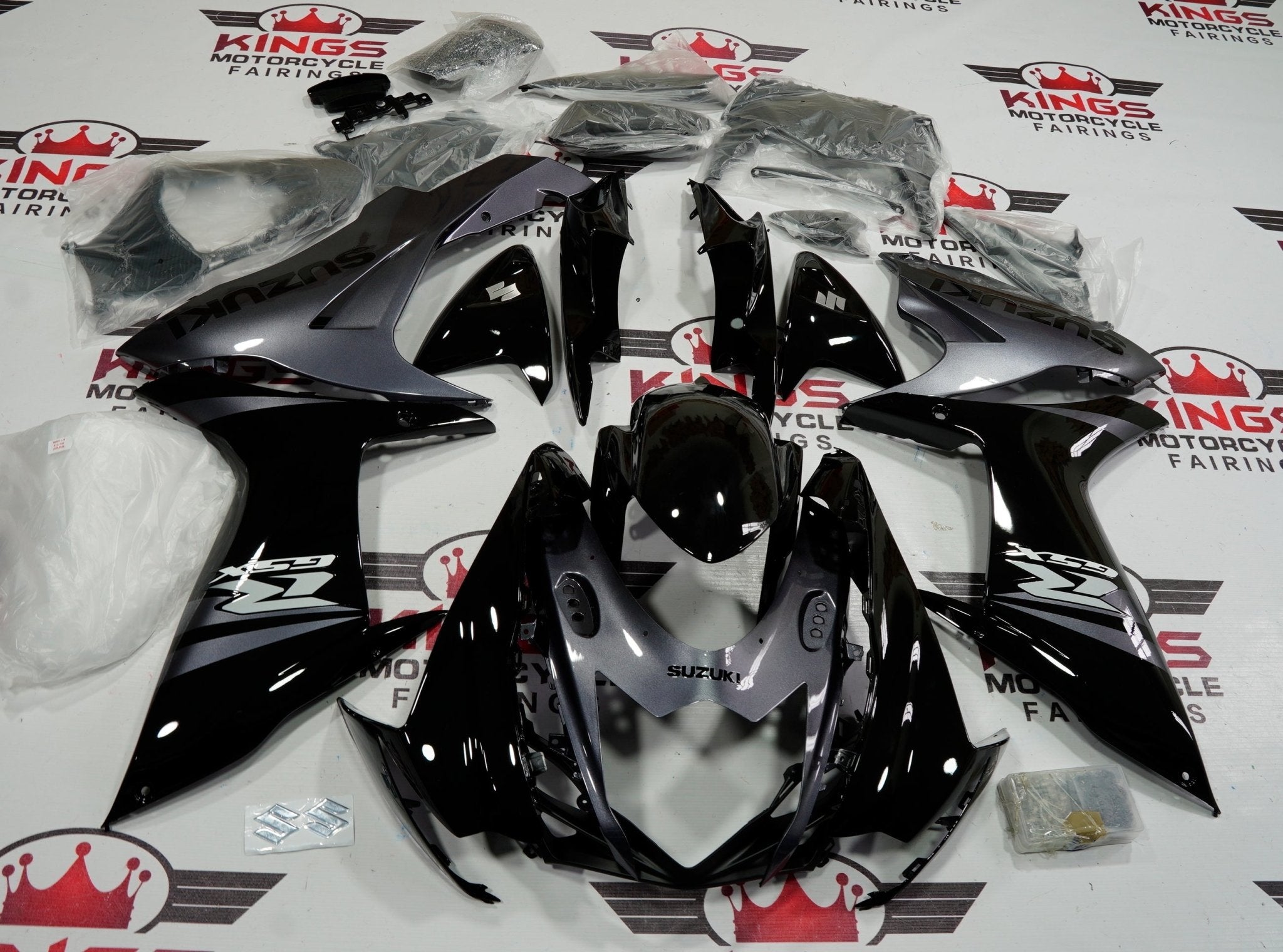 Suzuki GSXR600 Fairings (2025-2026) Black, Silver at KingsMotorcycleFairings.com