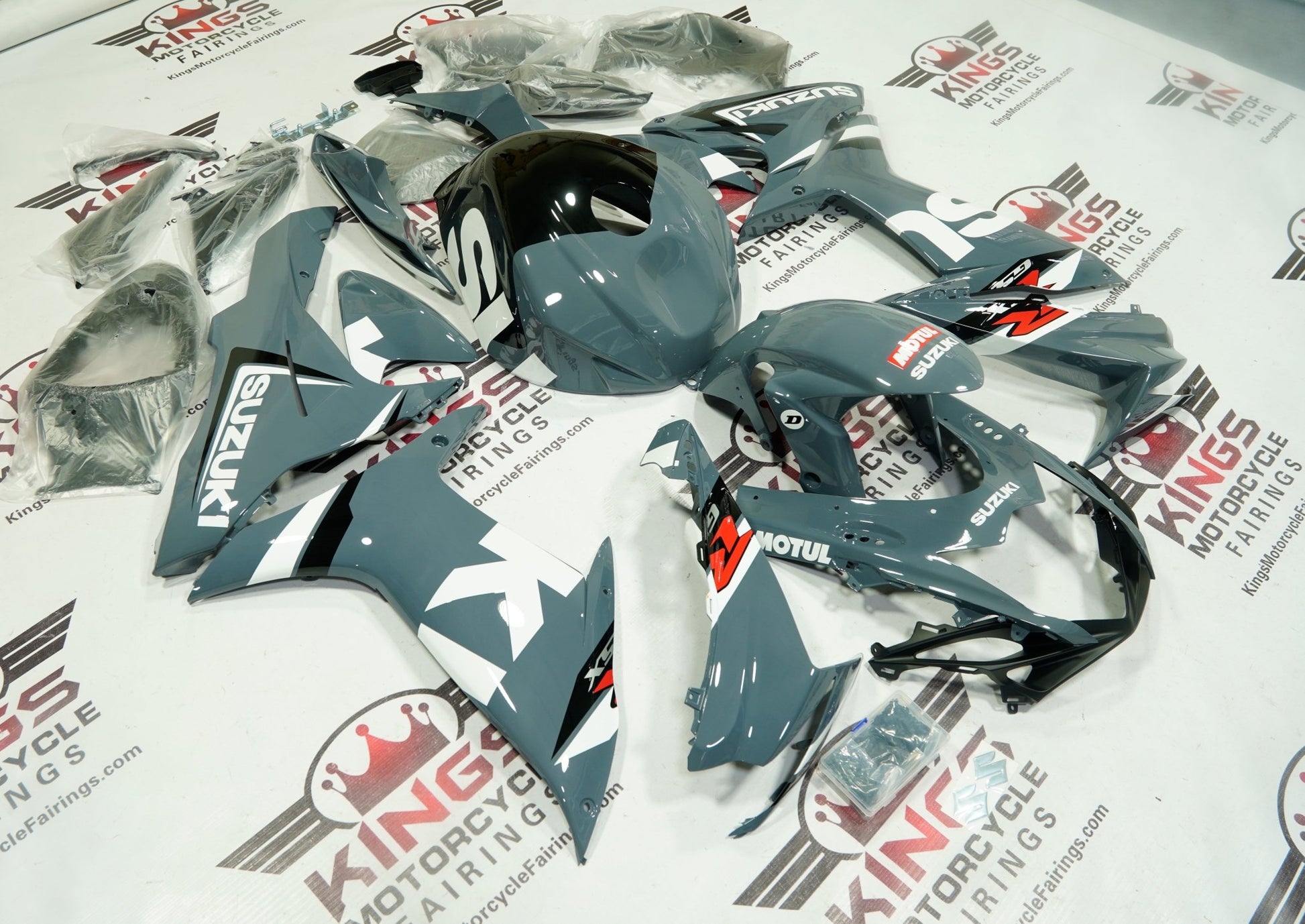 Suzuki GSXR600 Fairings (2025-2026) Nardo Gray, White, Red at KingsMotorcycleFairings.com