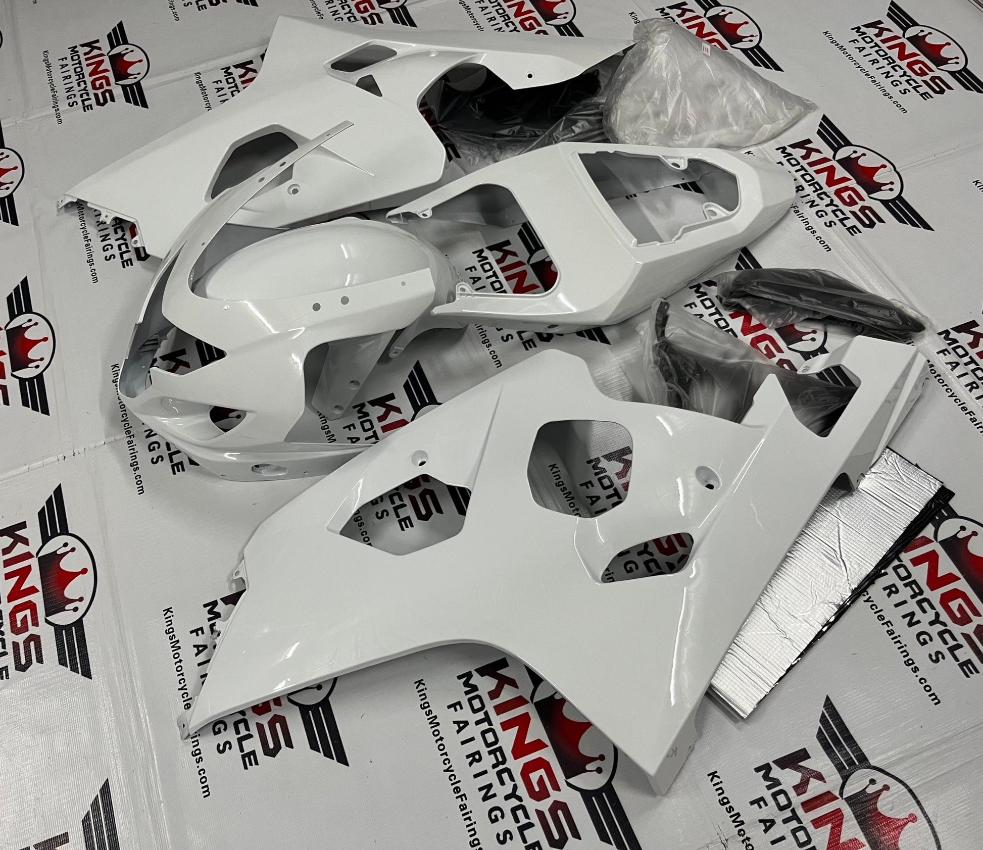 Suzuki GSXR600 (2004-2005) All White Fairings at KingsMotorcycleFairings.com 
