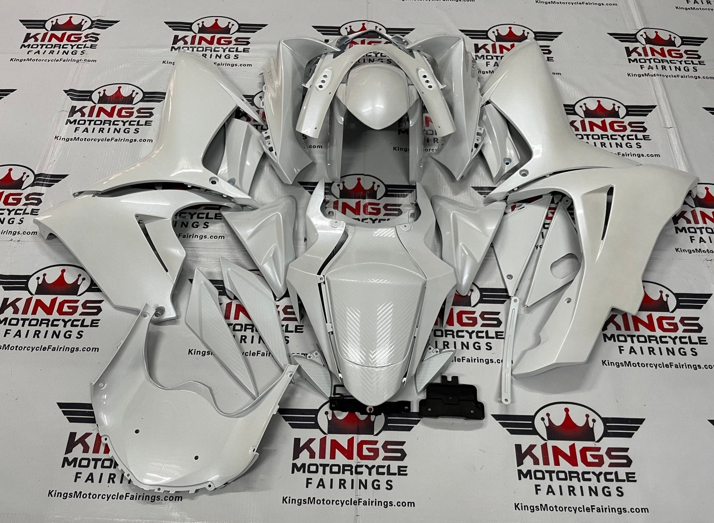 Suzuki GSXR750 Fairing kit (2025-2026) Pearl White at KingsMotorcycleFairings.com
