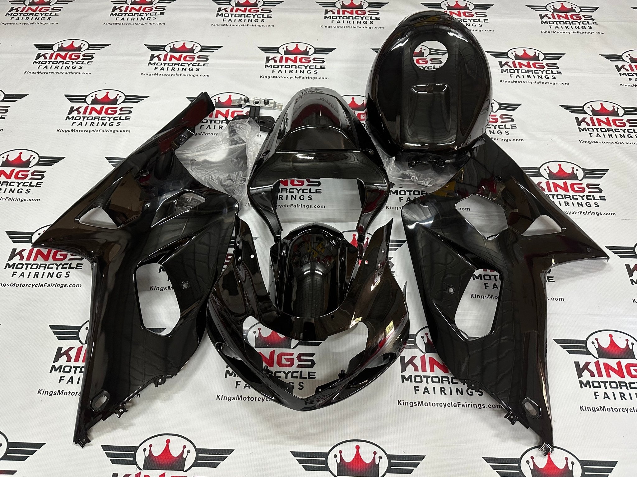 Suzuki GSXR750 Fairings (2000-2003) Black at KingsMotorcycleFairings.com