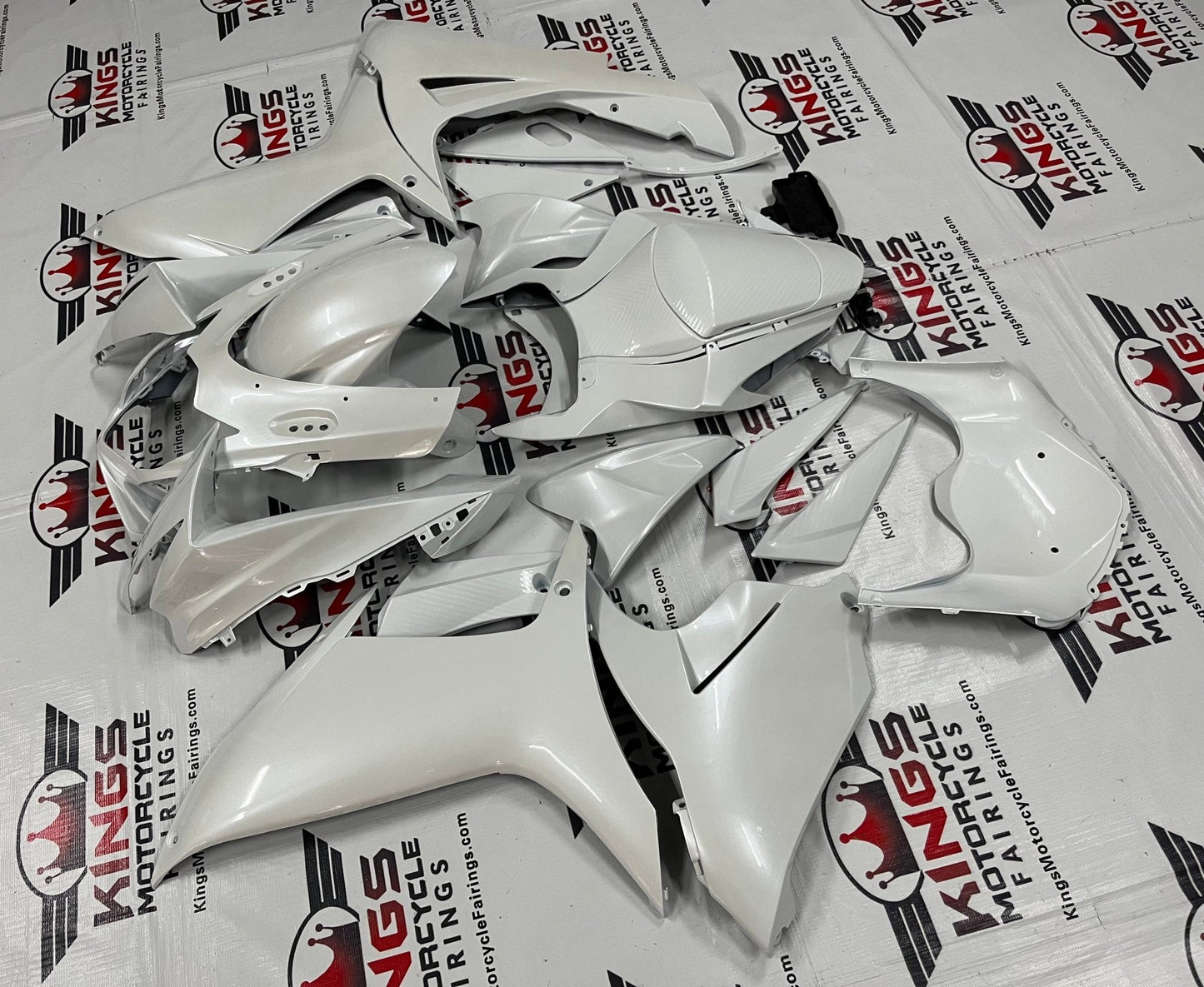 Suzuki GSXR750 (2011-2023) White Fairings at KingsMotorcycleFairings.com