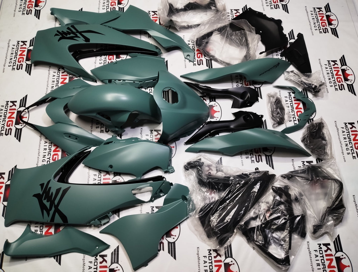 Suzuki Hayabusa Fairings (2021-2025) Matte Green, Matte Black at KingsMotorcycleFairings.com