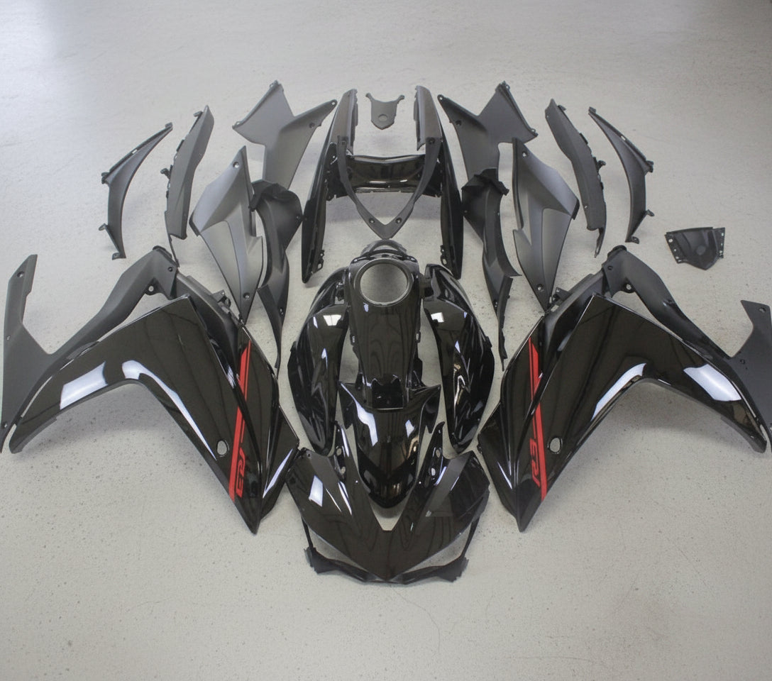 YAMAHA YZF-R3 Fairings (2015-2018) Black, Red at KingsMotorcycleFairings.com
