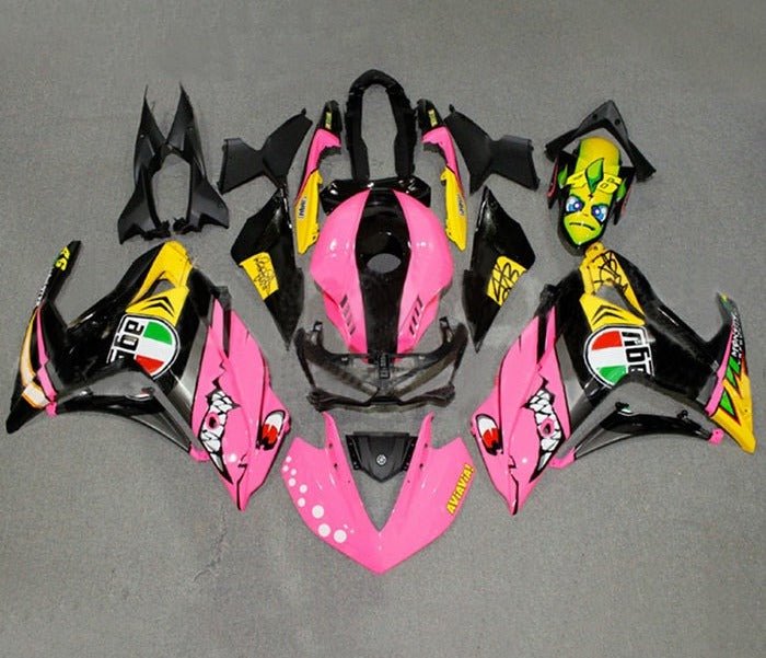 YAMAHA R3 Fairings (2015-2018) Pink, Black, Shark at KingsMotorcycleFairings.com