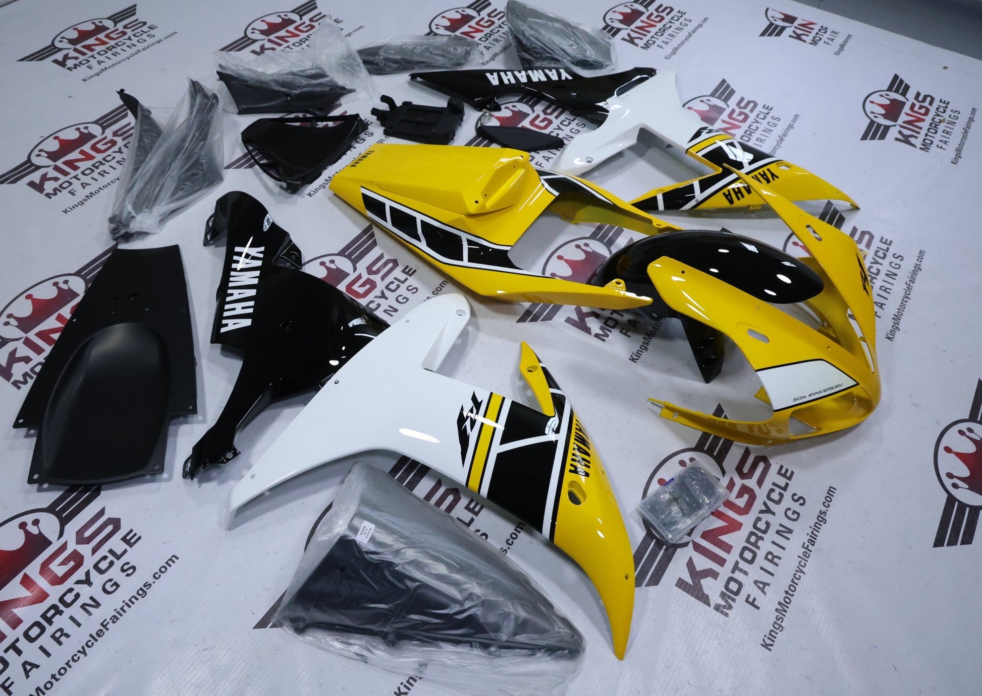 Yamaha R1 Fairings (2002-2003) Yellow, White, Black Stripe at KingsMotorcycleFairings.com