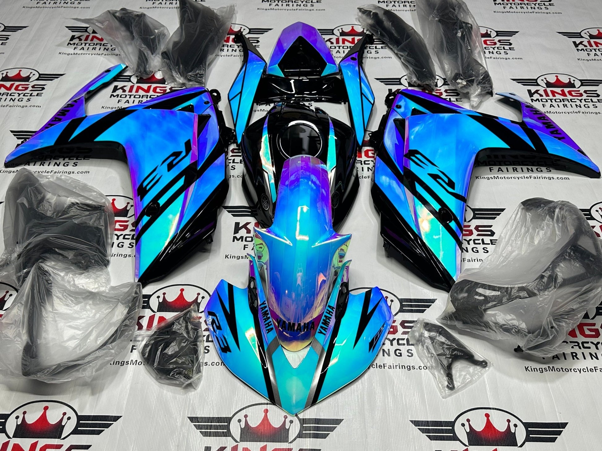 Yamaha R3 Fairings (2015-2018) Blue, Pink, Chrome Chameleon from KingsMotorcycleFairings.com