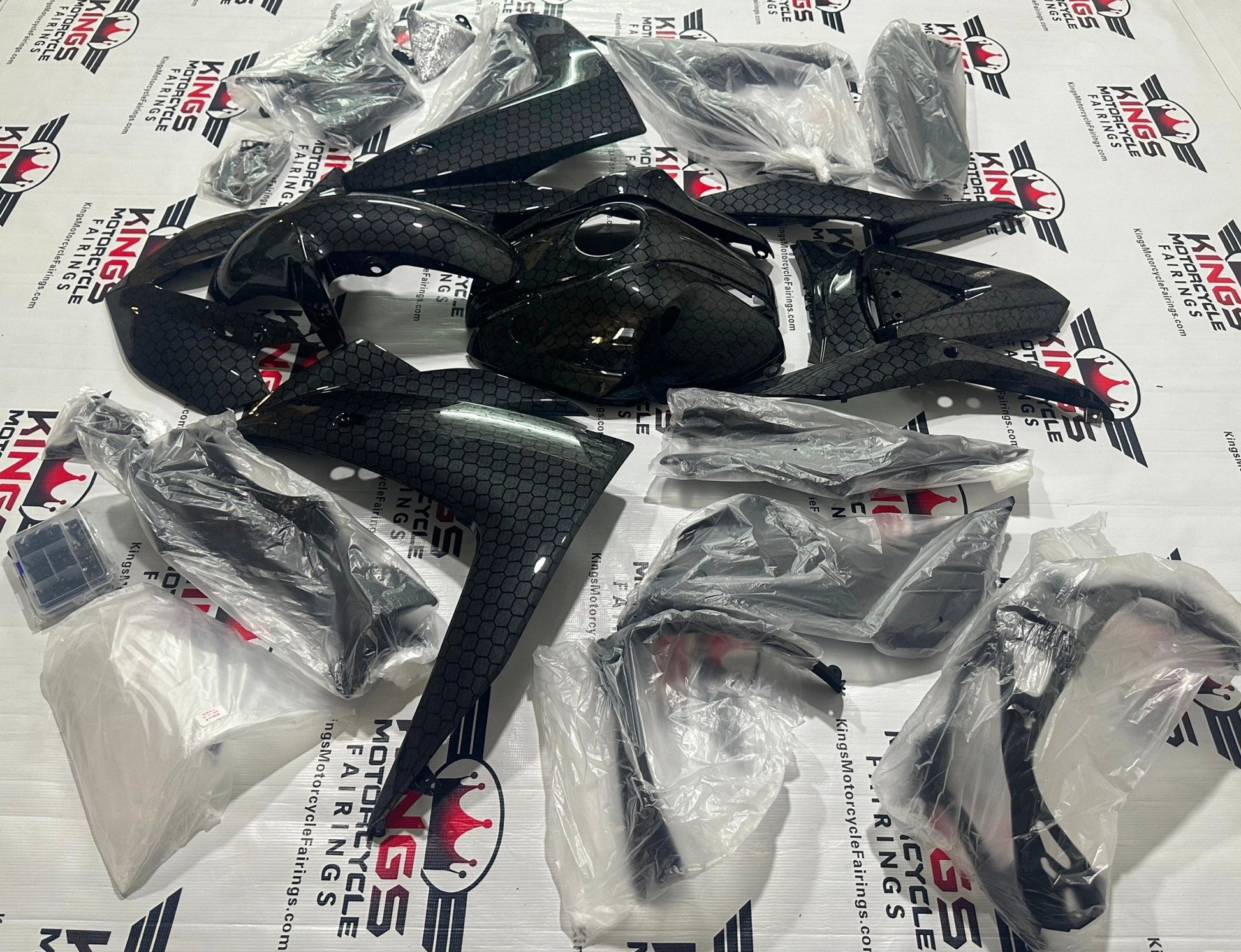 Yamaha R3 Fairings (2015-2018) Honeycomb Faux Carbon Fiber at KingsMotorcycleFairings.com