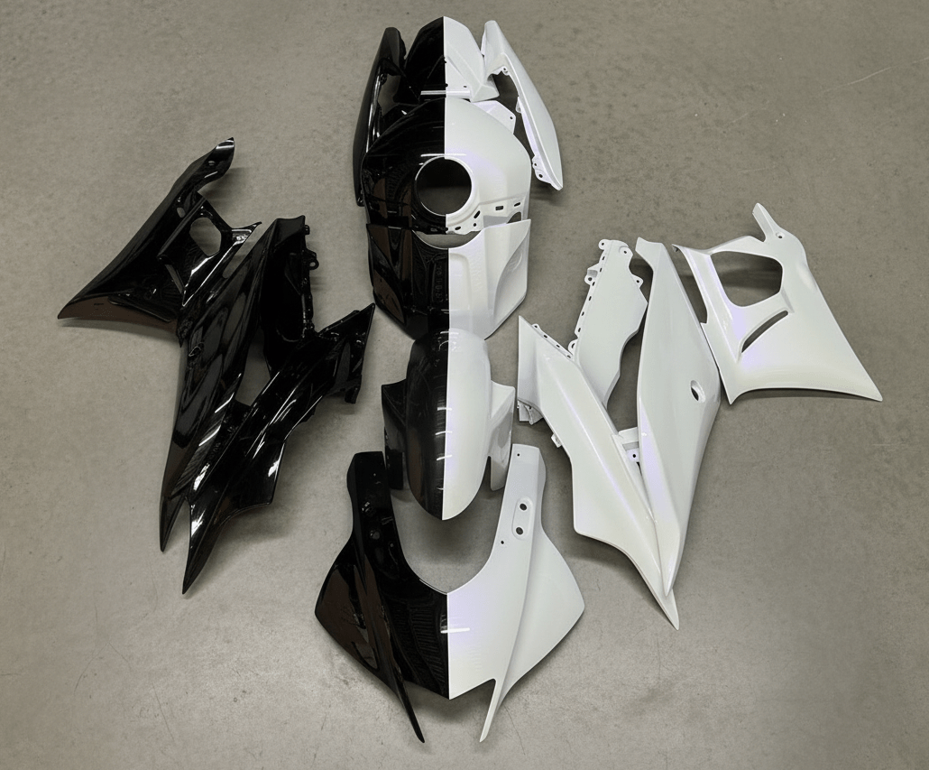 Yamaha R3 Fairings (2019-2021) Black, White Split at KingsMotorcycleFairings.com