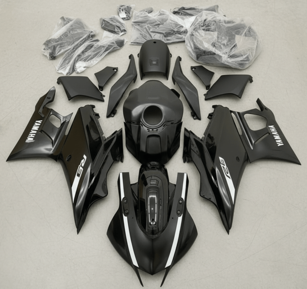 Yamaha YZF-R3 Fairings (2022-2024) Black Gloss, White at KingsMotorcycleFairings.com