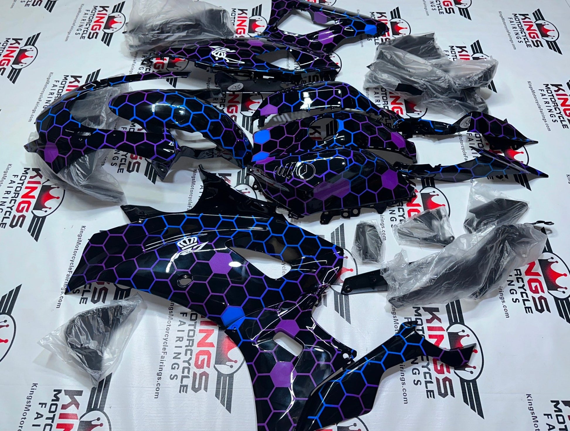 Yamaha R7 Fairings (2021-2025) Black Chameleon Honeycomb from KingsMotorcycleFairings.com