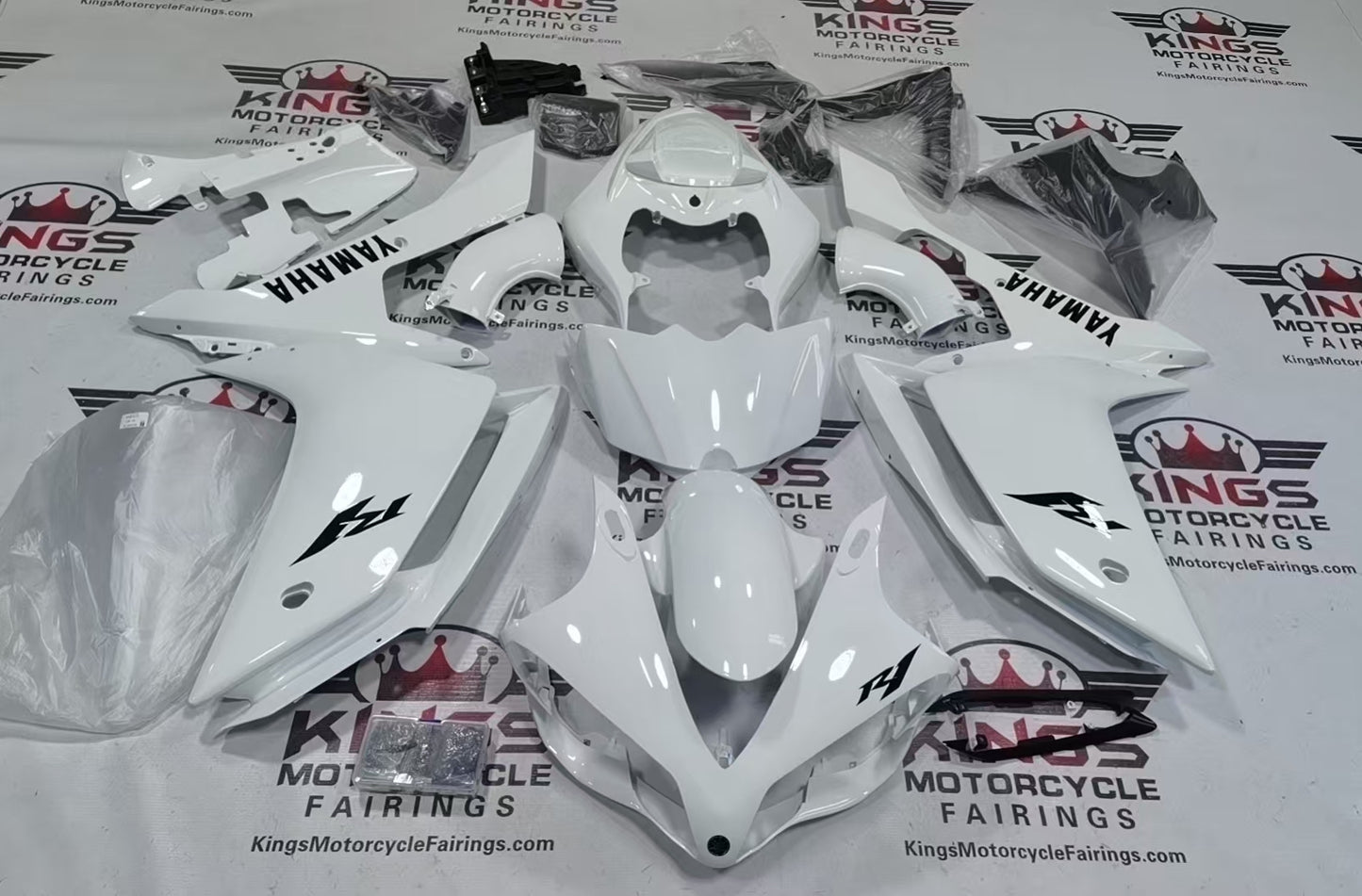 Yamaha YZF-R1 Fairings (2004-2006) White, Black at KingsMotorcycleFairings.com