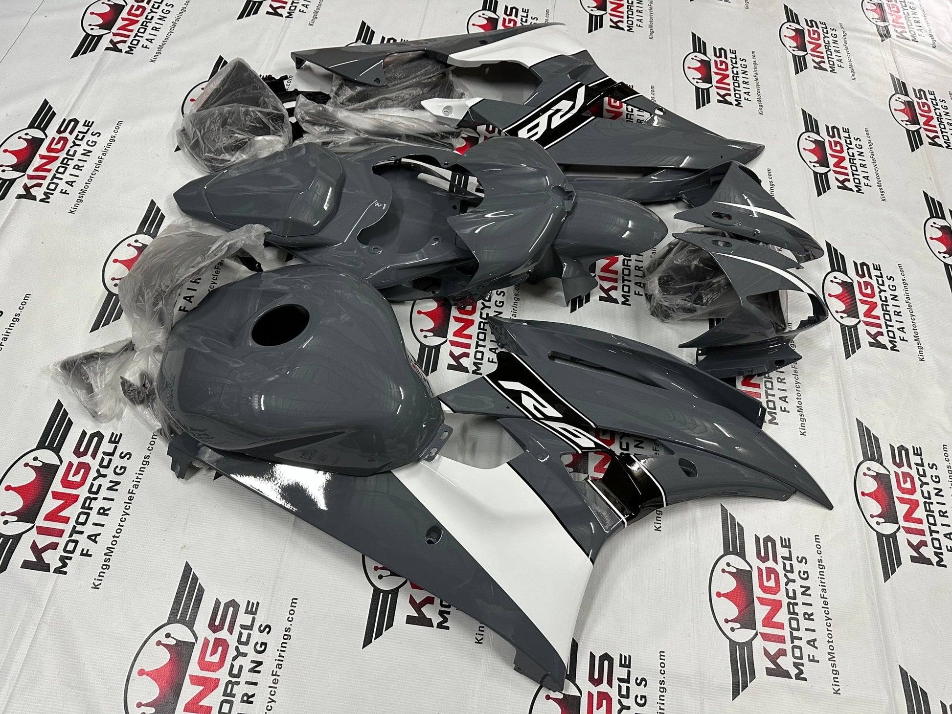 Yamaha YZF-R6 Fairings (2006-2007) Nardo Gray, White, Black Stripe at KingsMotorcycleFairings.com
