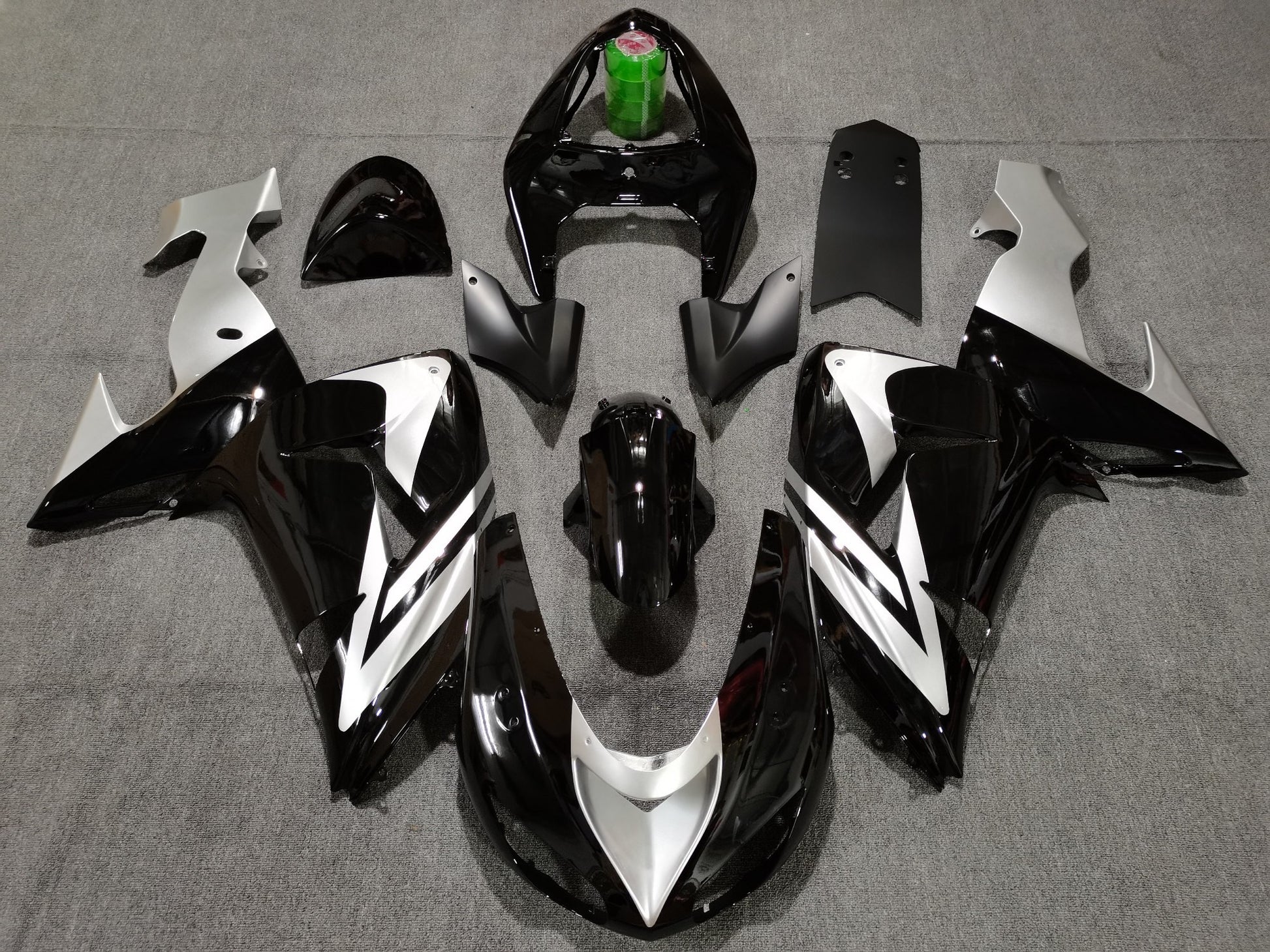 Fairing Kit For A Kawasaki ZX10R (2006-2007) Black & Silver