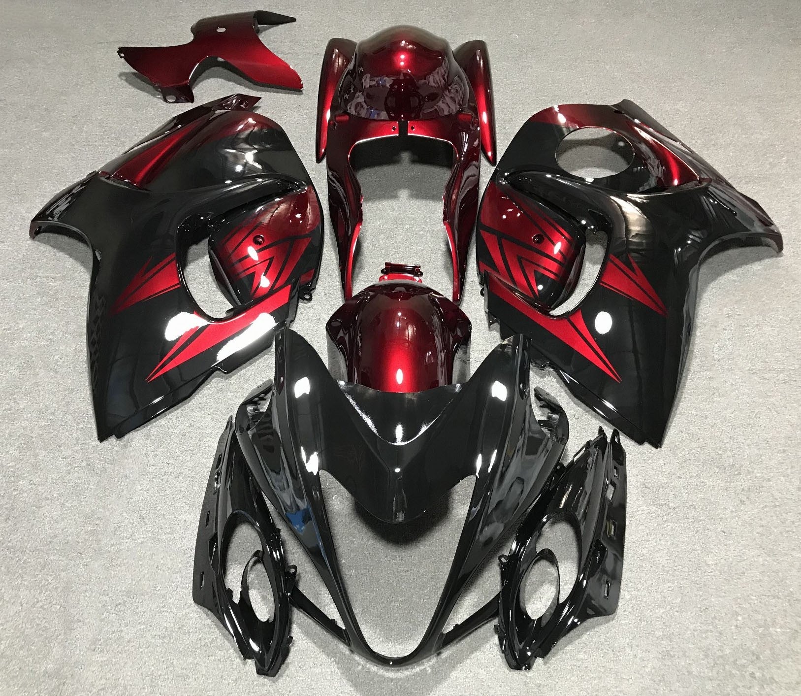 Suzuki GSXR1300 Hayabusa (2008-2019) Black & Candy Red Fairings