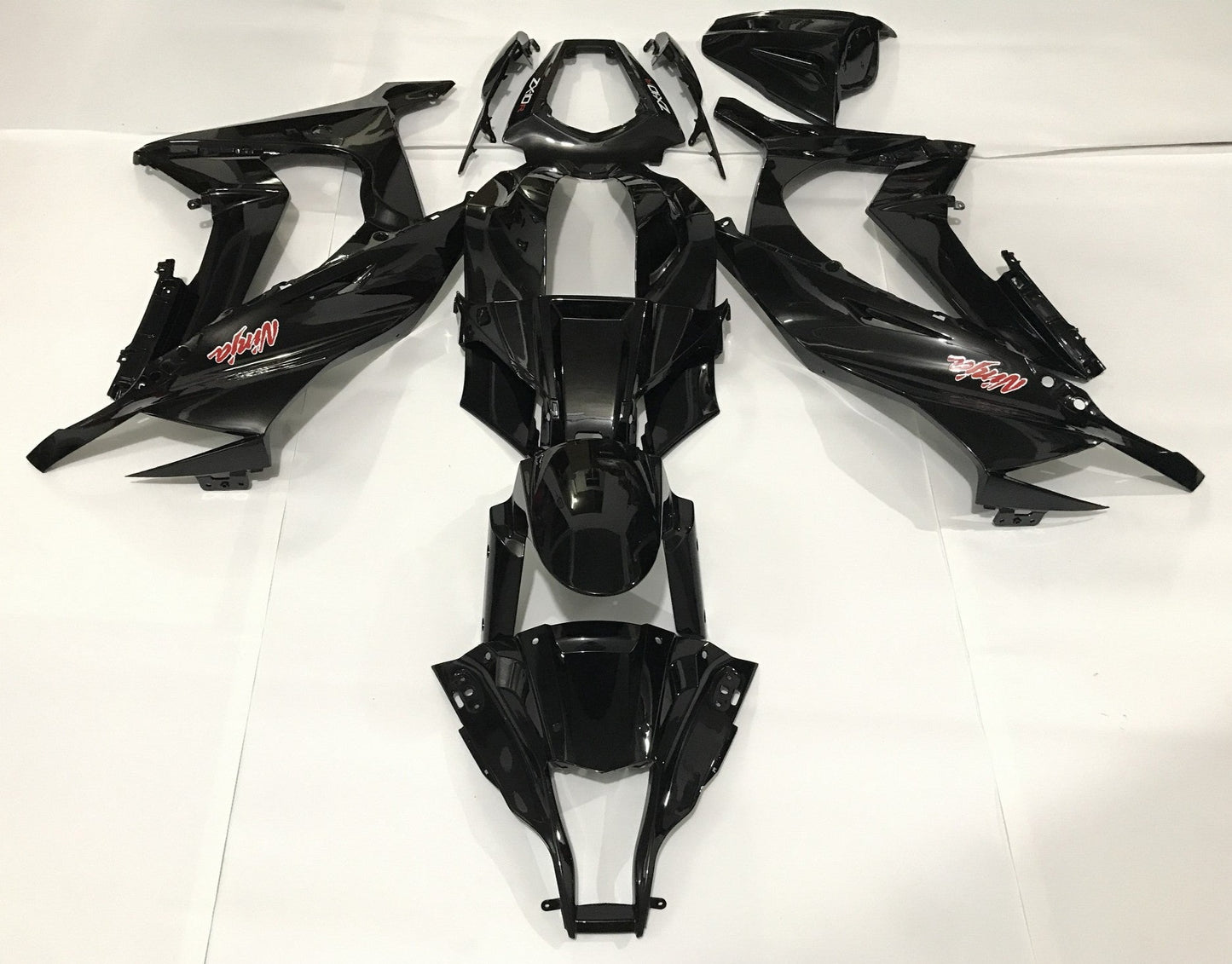 Fairing kit for a Kawasaki Ninja ZX6R 636 (2009-2012) Black & Red