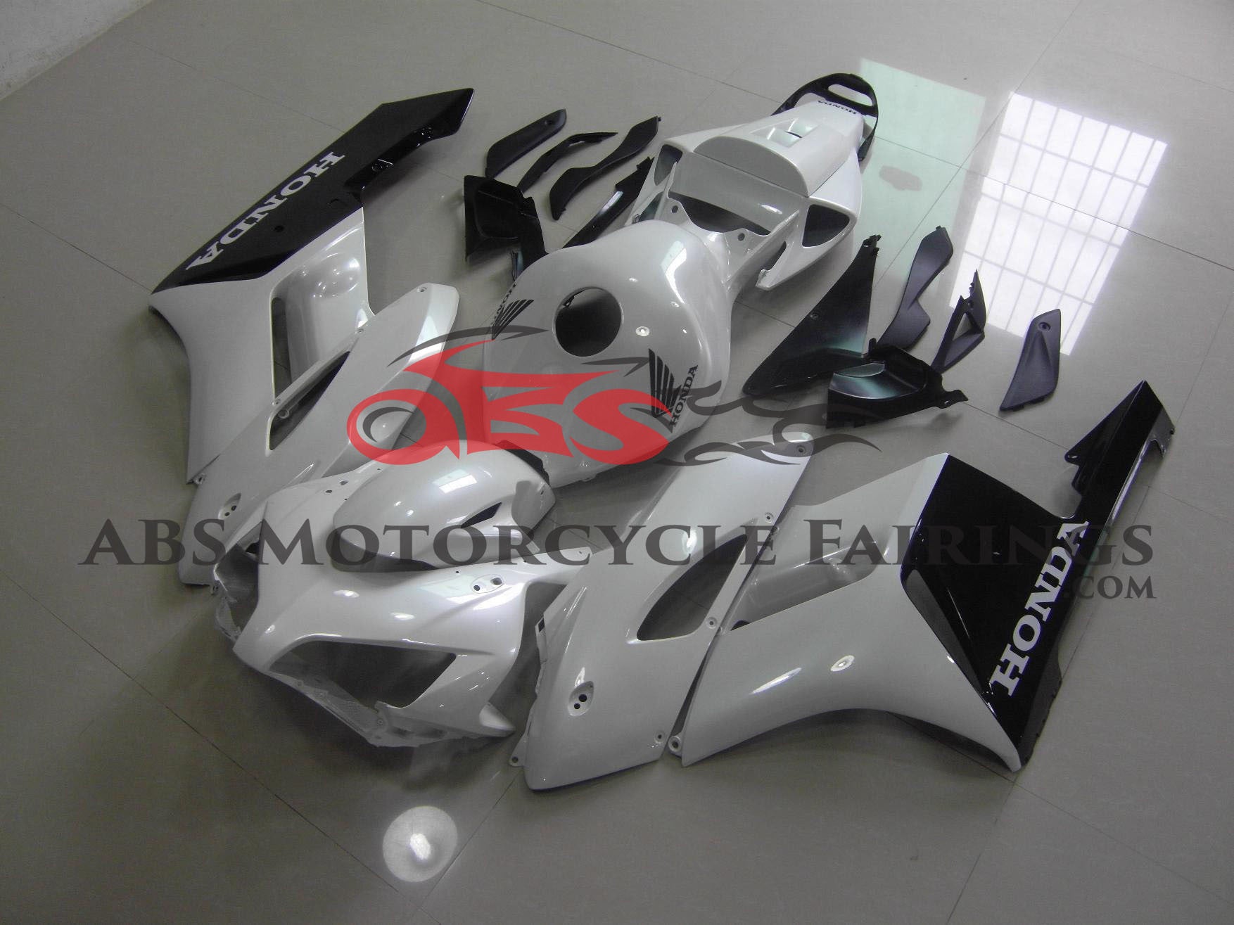 Honda CBR1000RR Fairings (2004-2005) Pearl White, Black at KingsMotorcycleFairings.com
