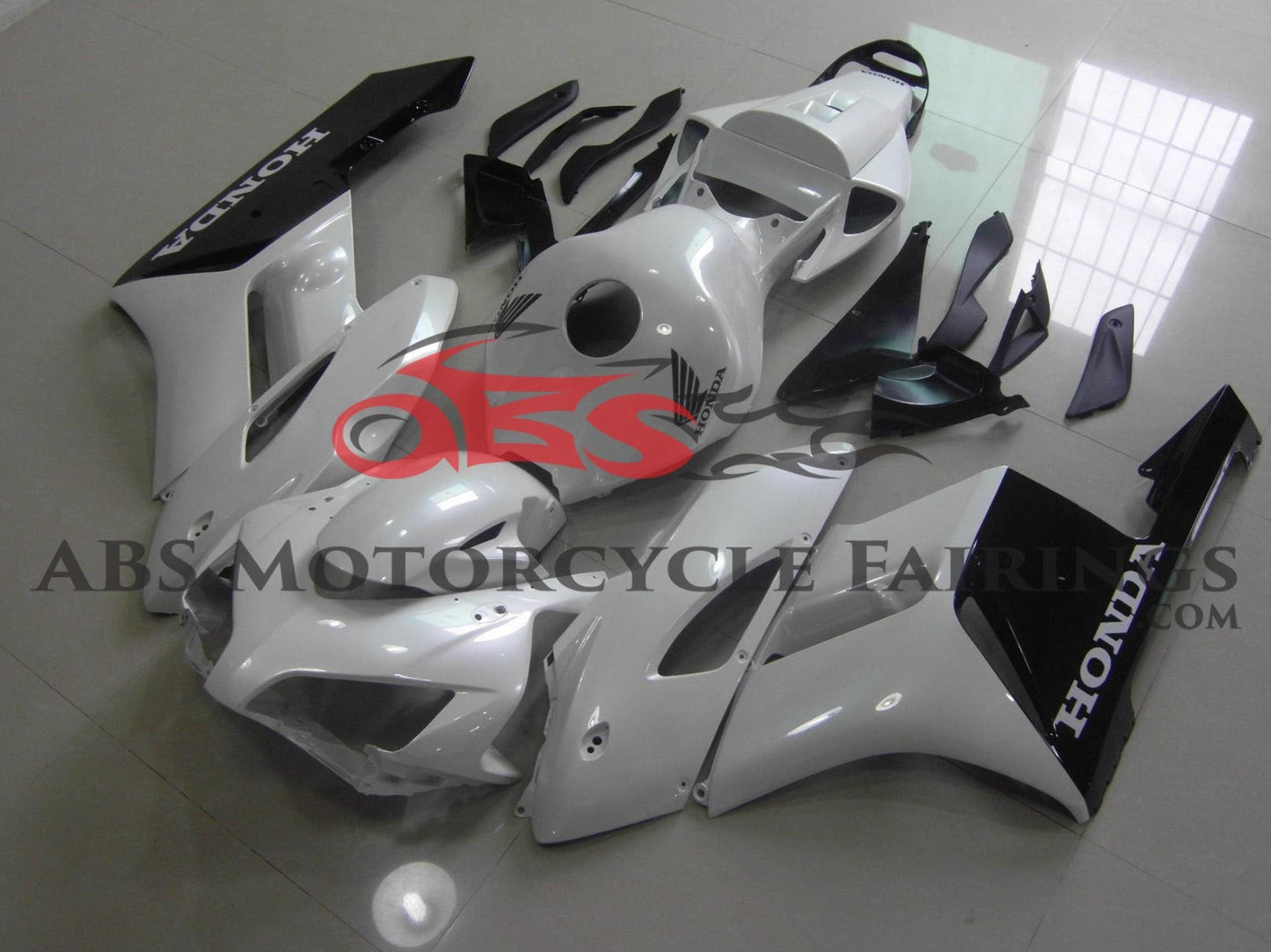 Honda CBR1000RR Fairings (2004-2005) Pearl White, Black from KingsMotorcycleFairings.com