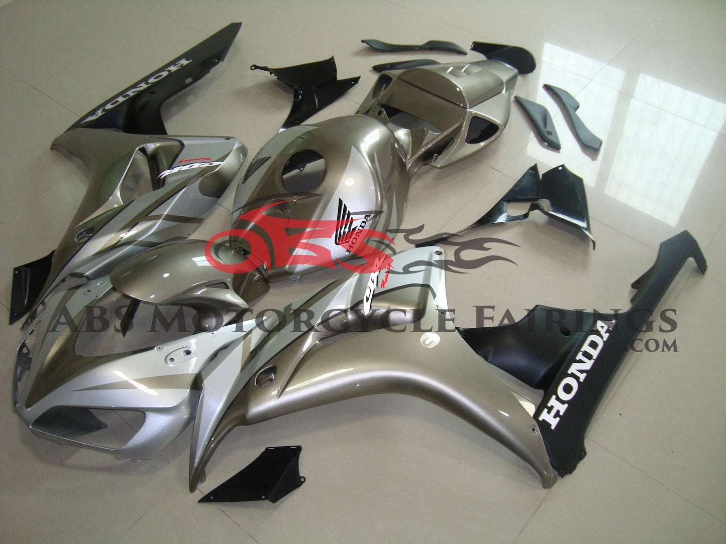 Honda CBR1000RR (2006-2007) Silver Fairings
