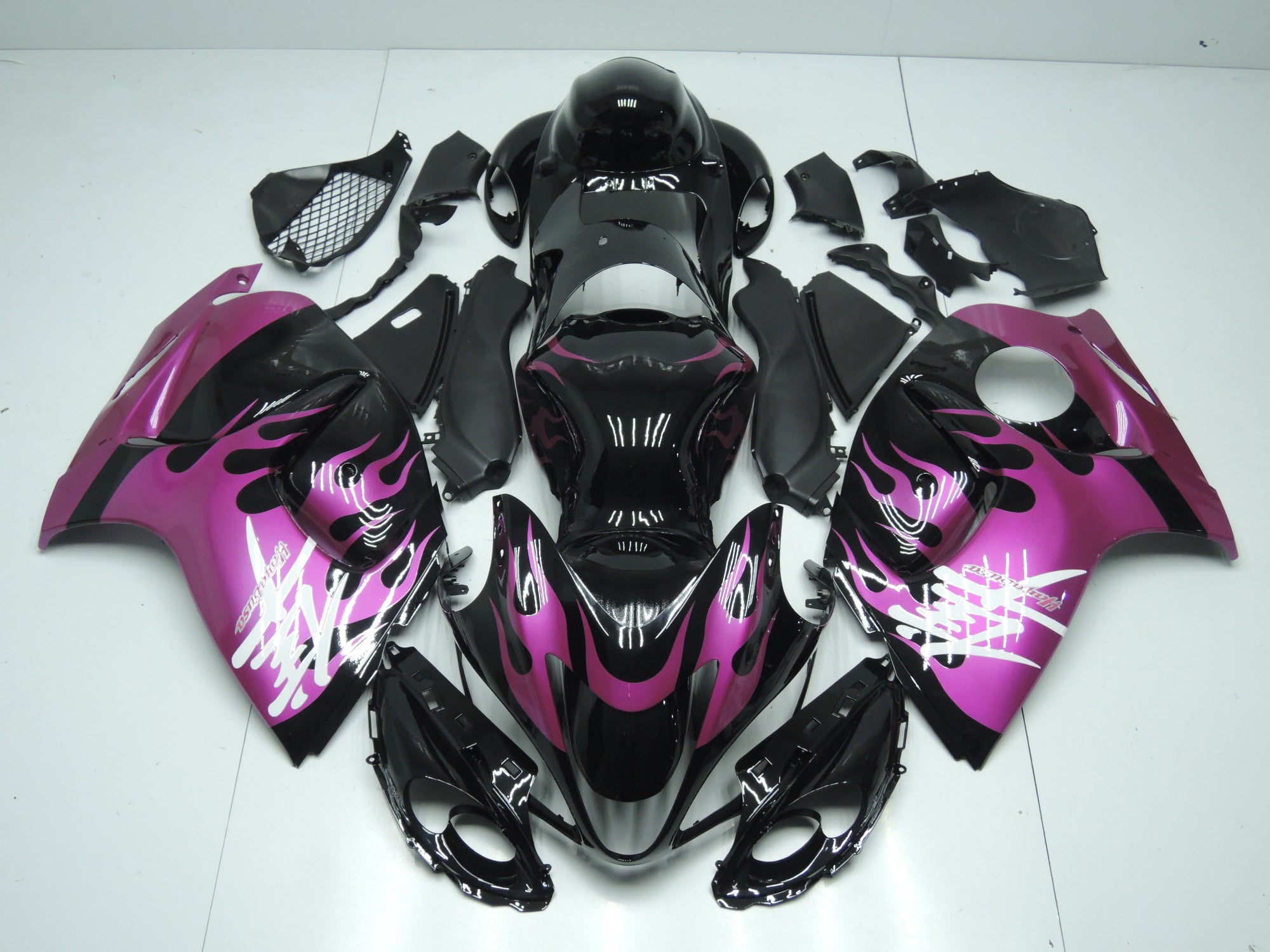 Suzuki GSXR1300 Hayabusa (2008-2019) Black & Pink Flame Fairings