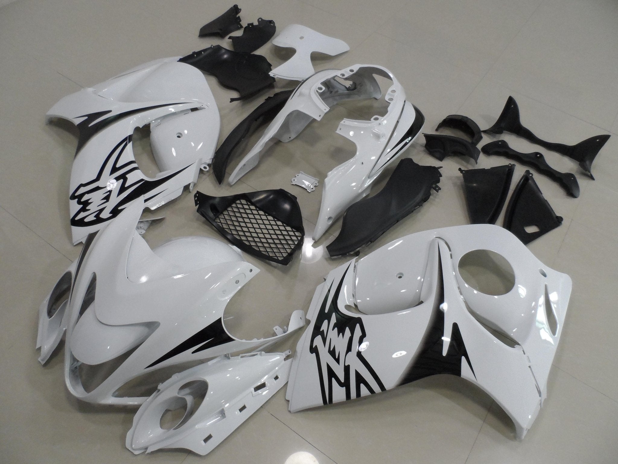 Suzuki GSXR1300 Hayabusa (2008-2019) White & Black Fairings