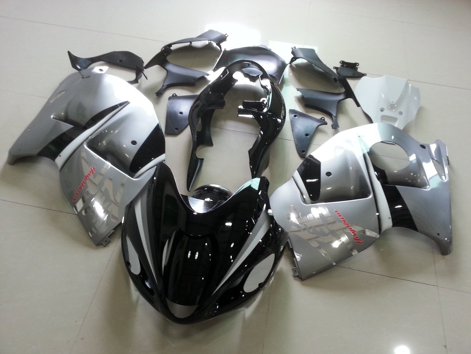 Suzuki GSXR1300 Hayabusa (1999-2007) Black, Silver & Chrome Fairings