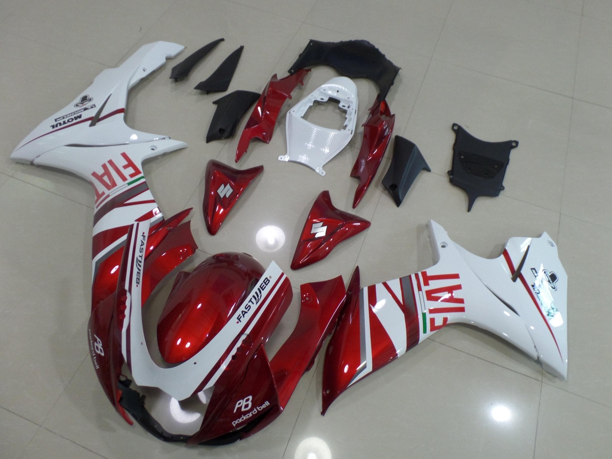 Suzuki GSXR600 (2011-2023) Candy Red & White FIAT Fairings