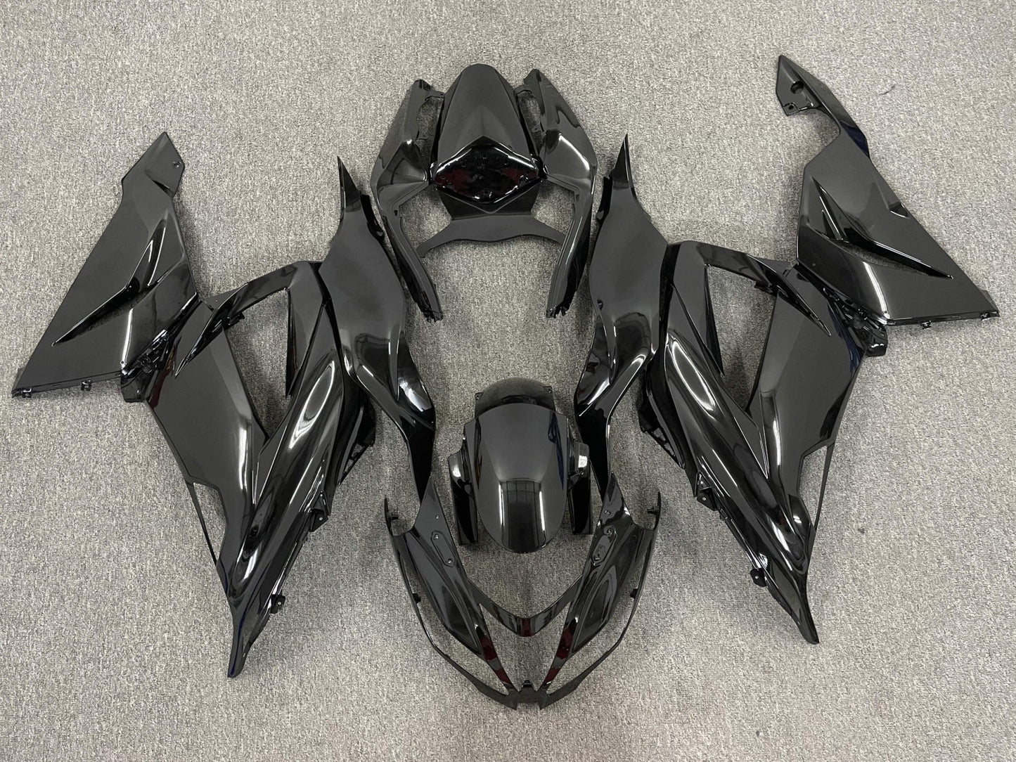 Fairing kit for a Kawasaki ZX6R 636 (2013-2018) Black