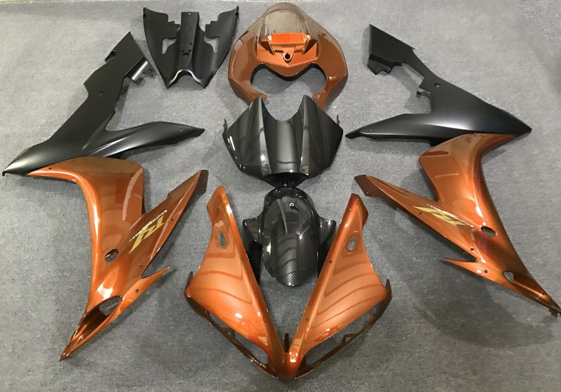Yamaha YZF-R1 (2004-2006) Orange, Faux Carbon Fiber & Matte Black Fairings