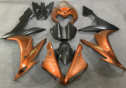 Yamaha YZF-R1 (2004-2006) Orange, Faux Carbon Fiber & Matte Black Fairings