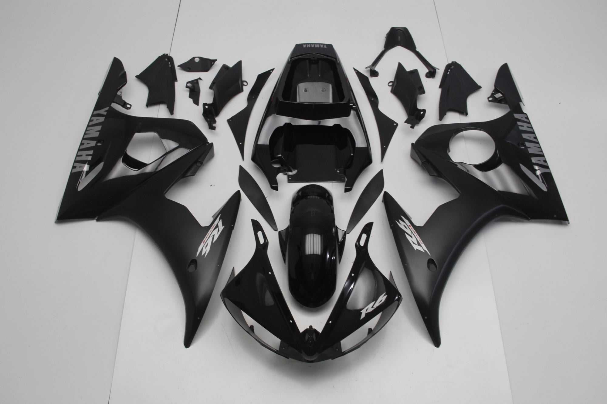 Yamaha YZF-R6 (2003-2004) Black, Matte Black & Silver Fairings