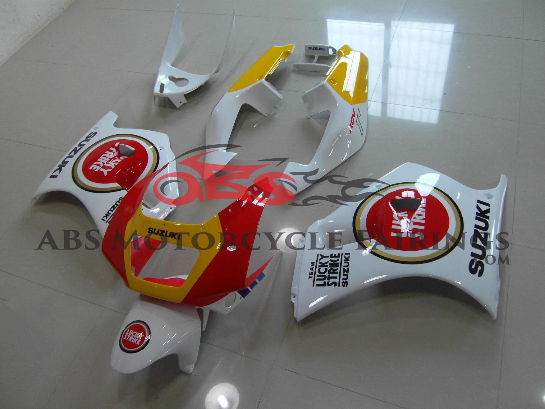 Suzuki RGV250 VJ22 Fairings (1991-1996) White, Red, Yellow at KingsMotorcycleFairings.com
