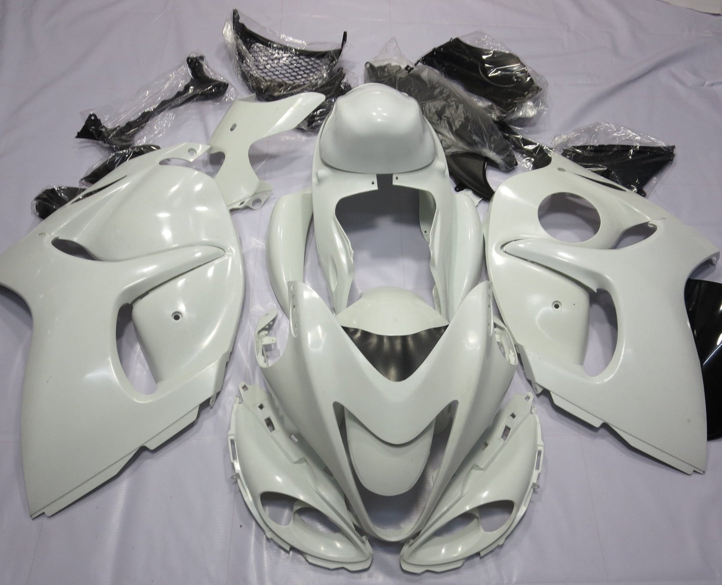 Suzuki GSXR1300 Hayabusa (2008-2019) White Fairings